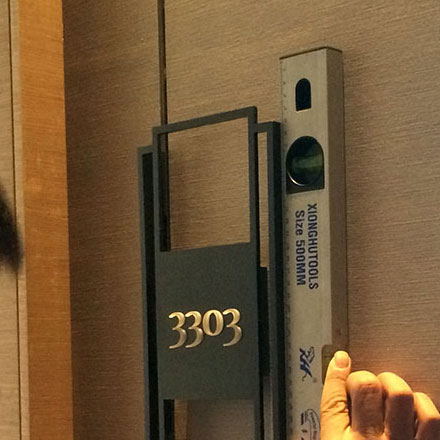 標牌制作找鑄藝浮雕